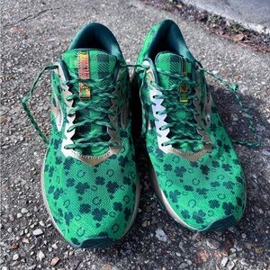 NEW Brooks running shoes